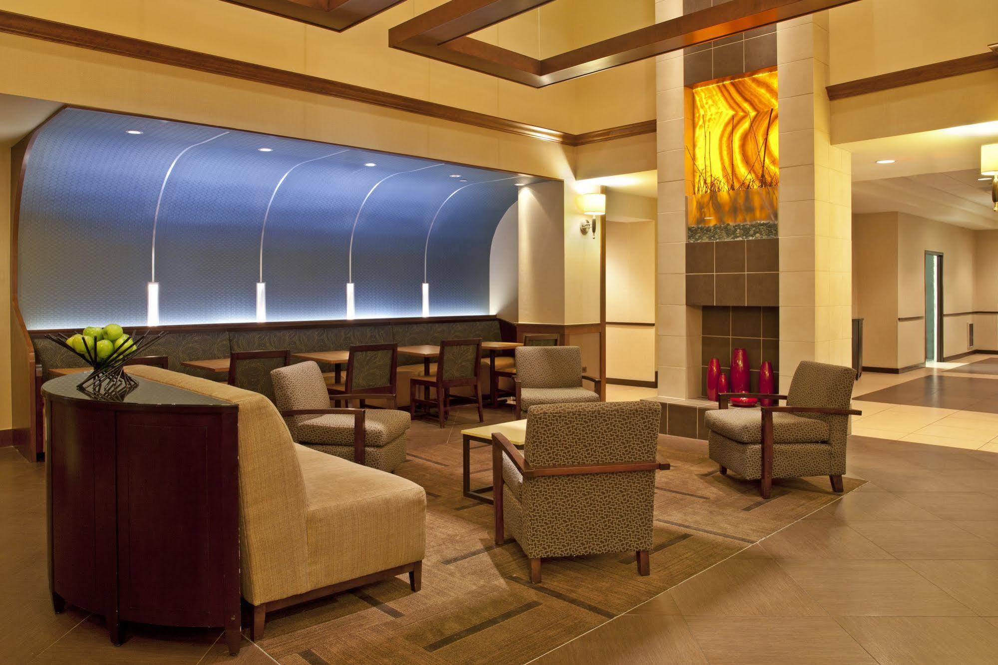 Hyatt Place Chicago - Lombard/Oak Brook Exterior photo