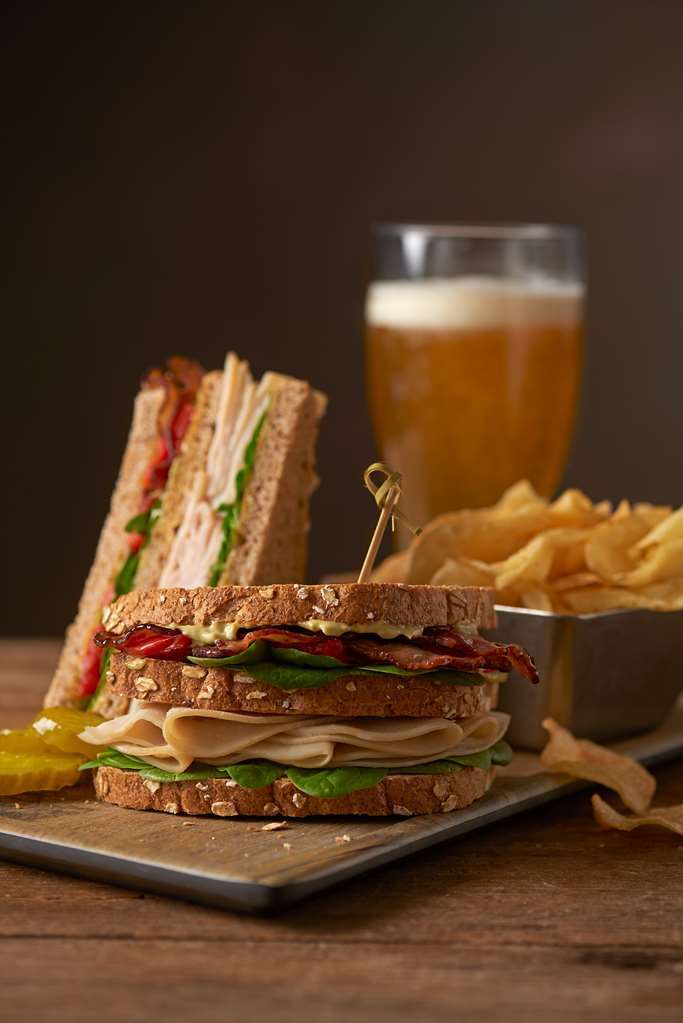 Hyatt Place Chicago - Lombard/Oak Brook Restaurant photo